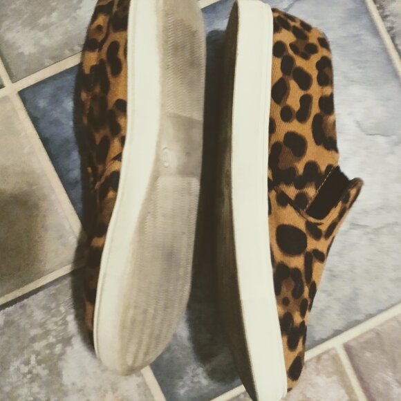 Ladies size 10 A New Day slip on animal print sneakers shoes - Picture 5 of 8